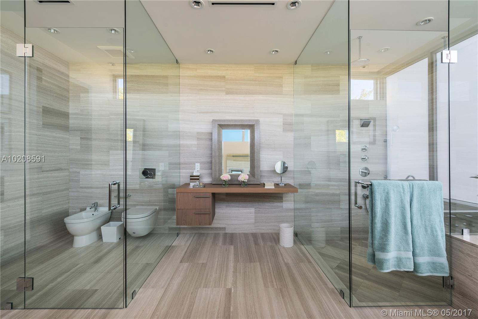 NORMANDY BEACH - Residential