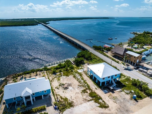 30988 WITTERS LN, BIG PINE KEY, FL 33043 - Image b95de22b1a6216d2e2cb2cd8ae0f82a1/2142233041