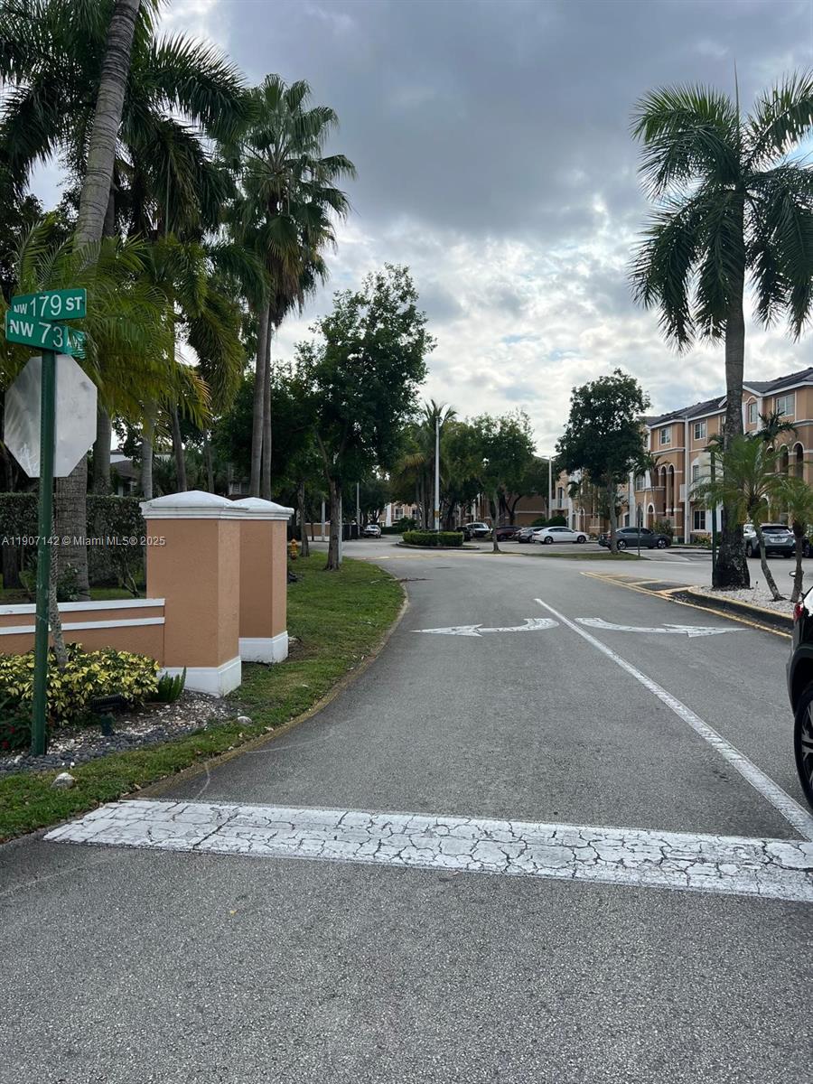 SHOMA HOMES AT COUNTRY CL - Residential Lease