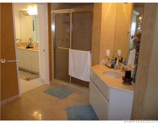 L'EXCELLENCE CONDO - Residential Lease