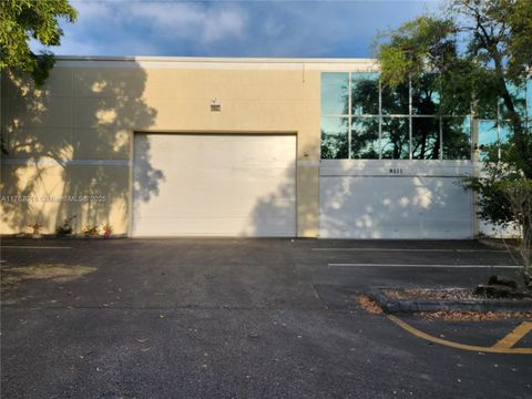 8111 NW 29th St 8111 Doral FL 33122