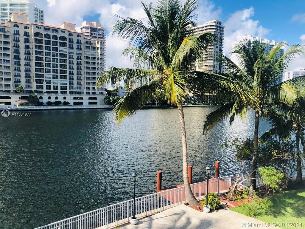 GOLDEN BEACH SEC D - Residential