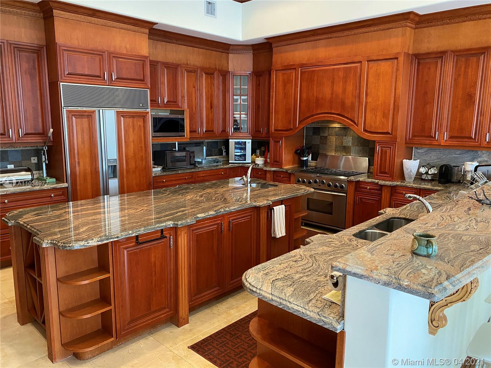 GOLDEN BEACH SEC D - Residential