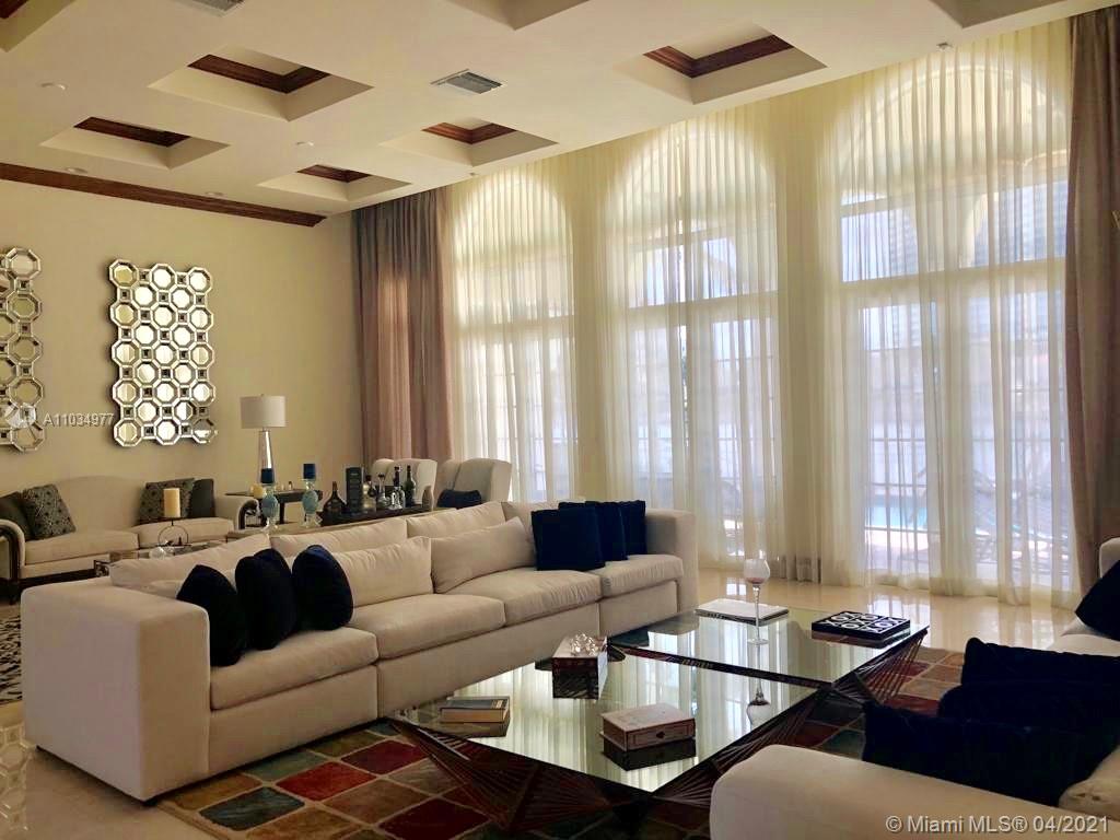 GOLDEN BEACH SEC D - Residential