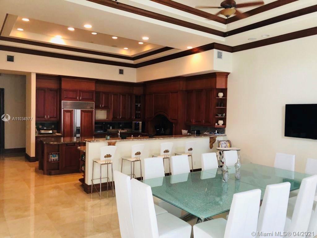 GOLDEN BEACH SEC D - Residential