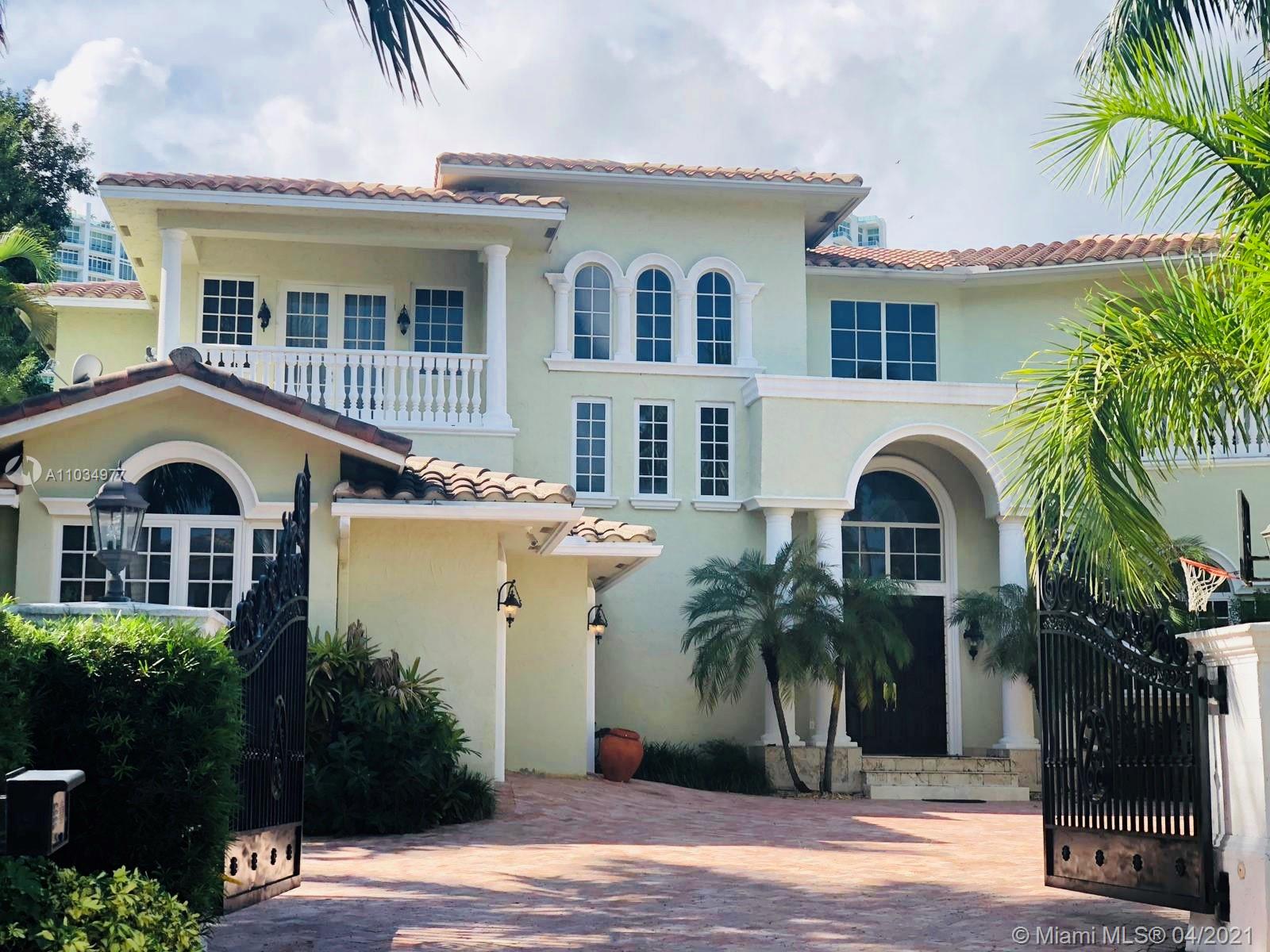 GOLDEN BEACH SEC D - Residential