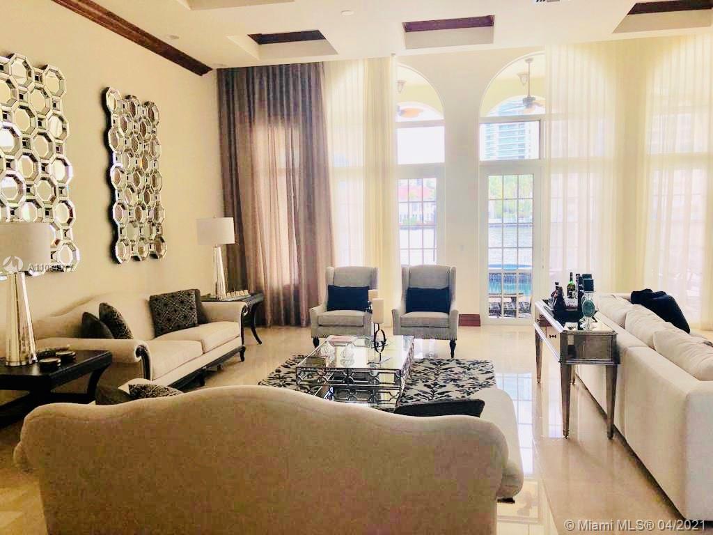 GOLDEN BEACH SEC D - Residential