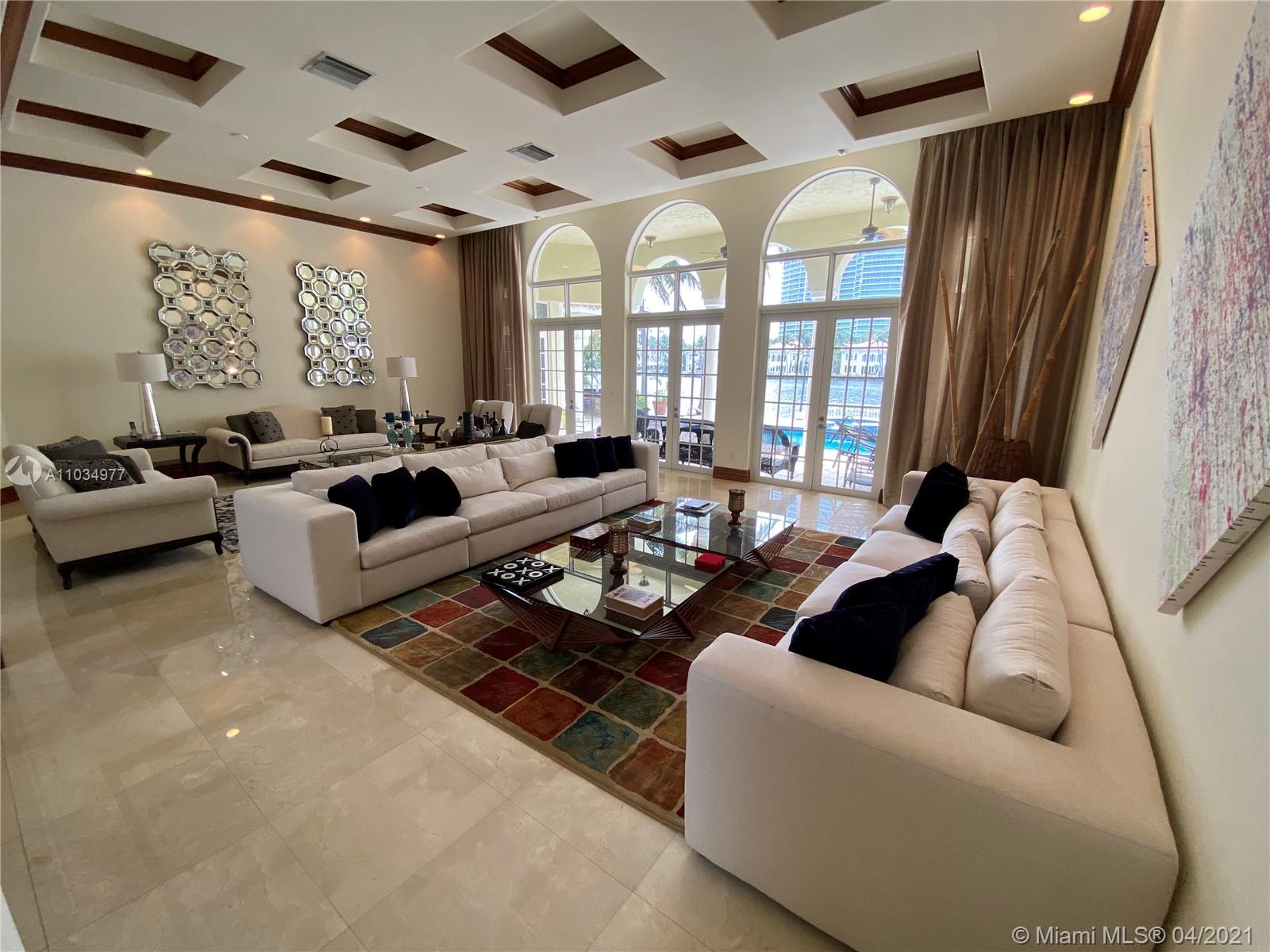 GOLDEN BEACH SEC D - Residential