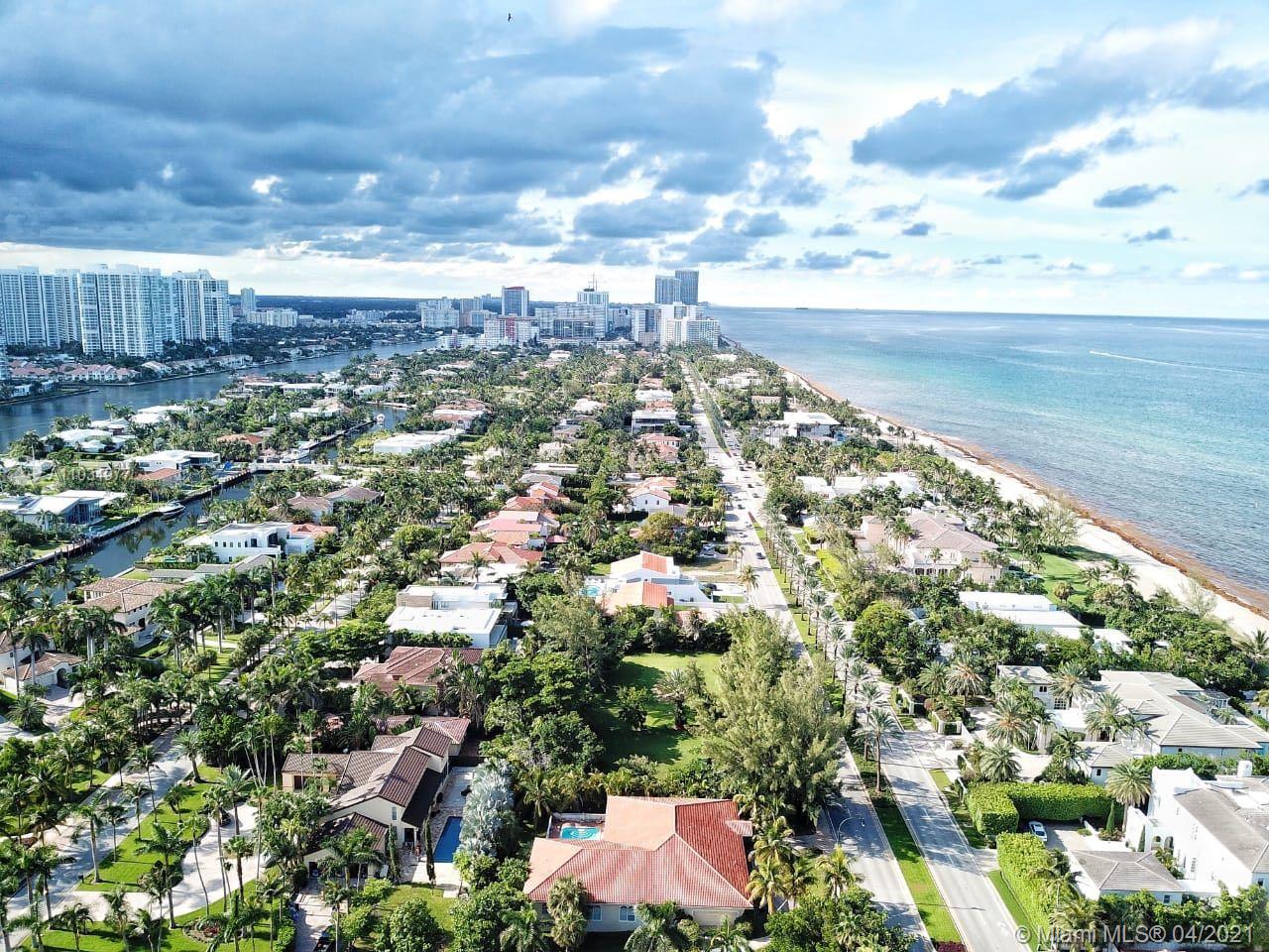 GOLDEN BEACH SEC D - Residential