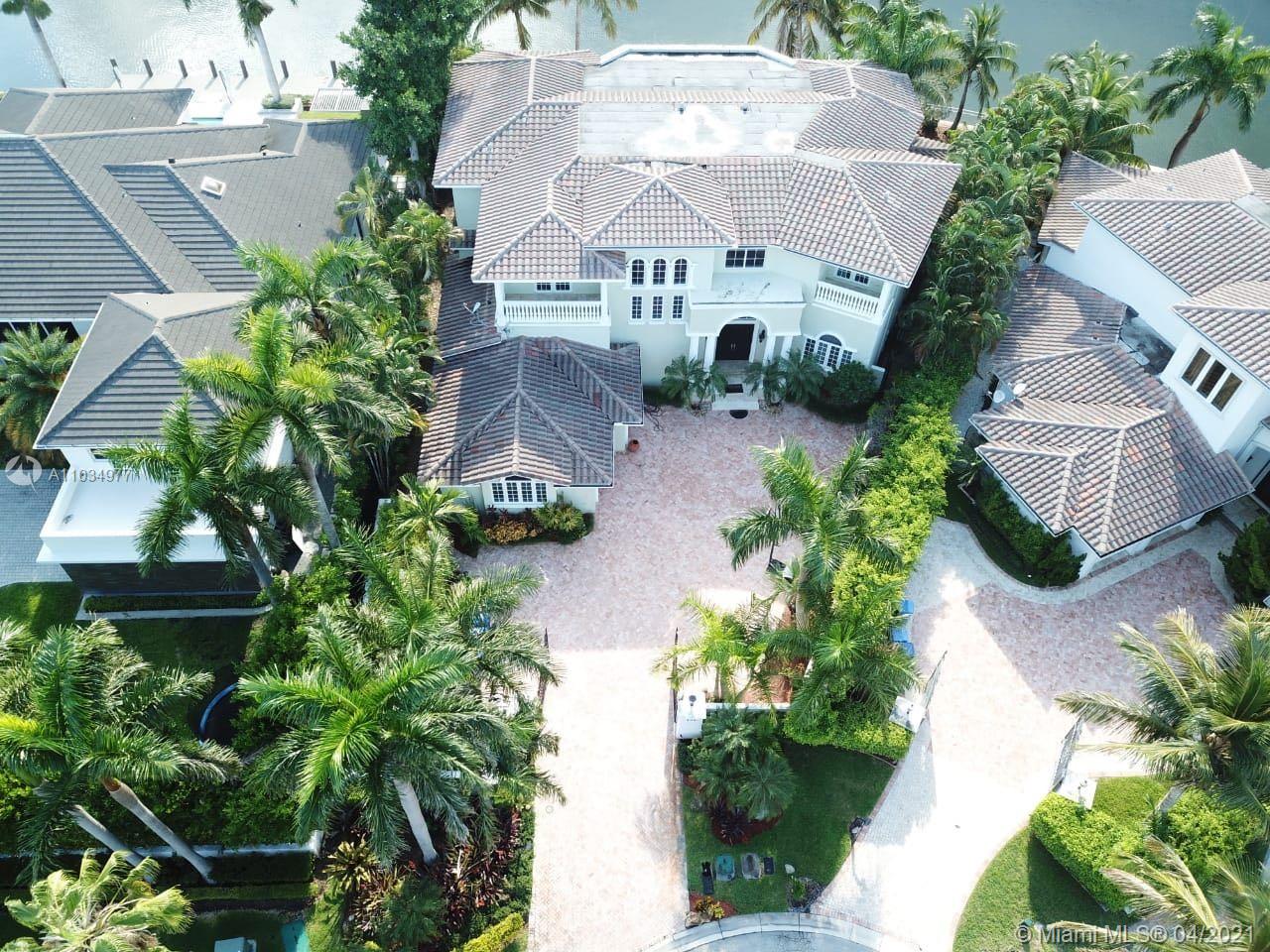 GOLDEN BEACH SEC D - Residential