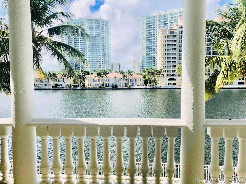 GOLDEN BEACH SEC D - Residential