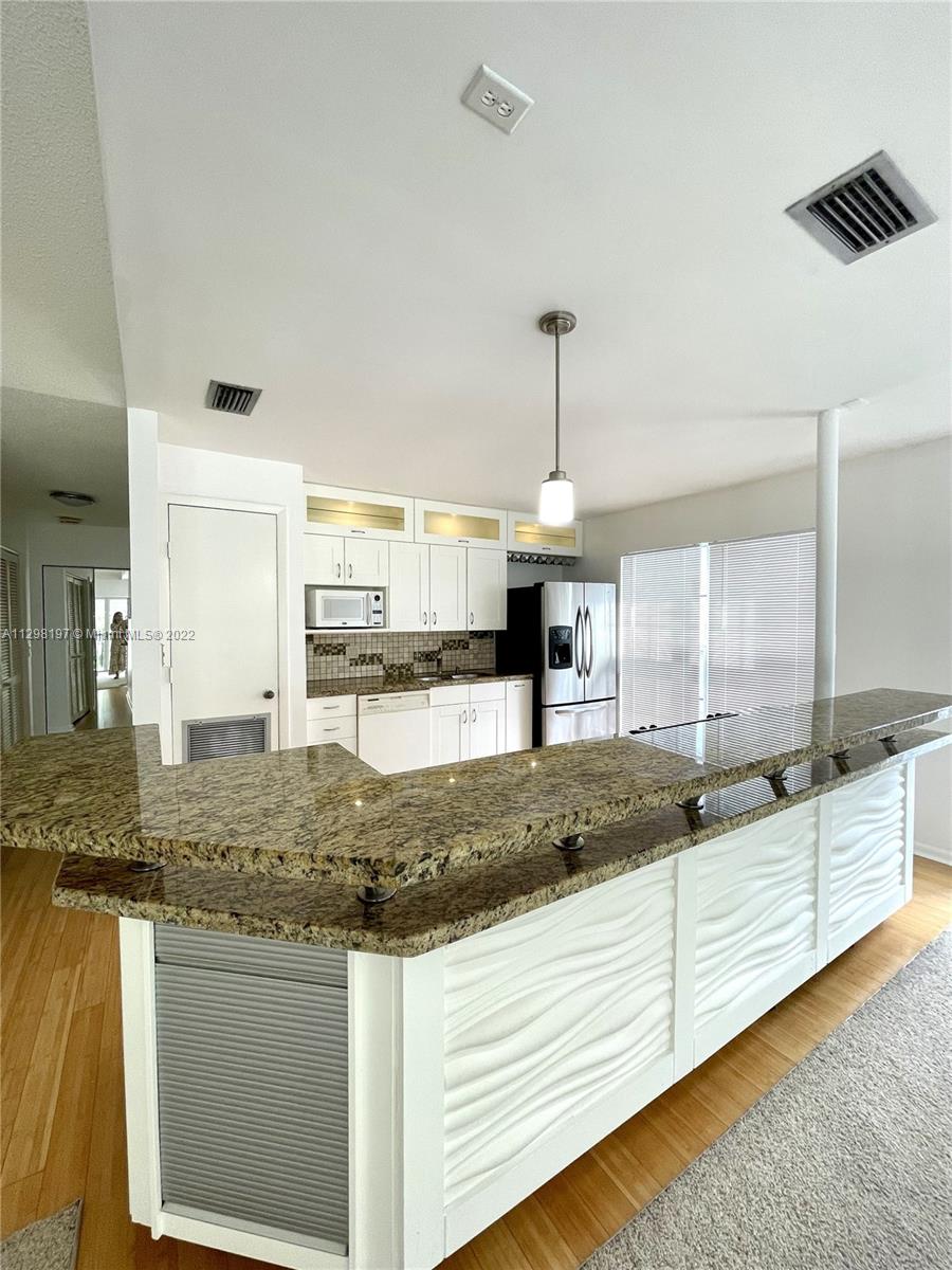 LAKES OF WOODHAVEN I AND - Residential Lease