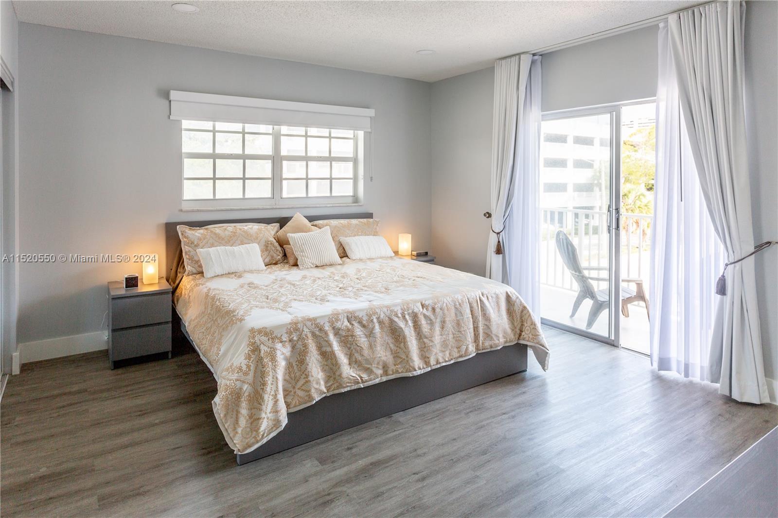 COLONIAL MANOR WEST APART - Residential Lease