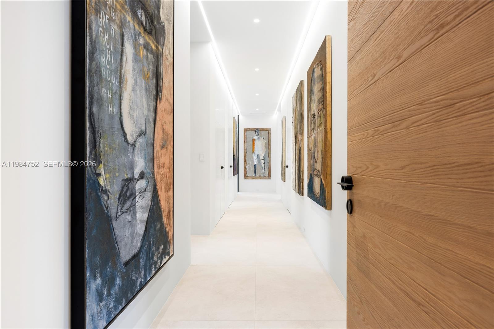 BEACH SHORES - Residential