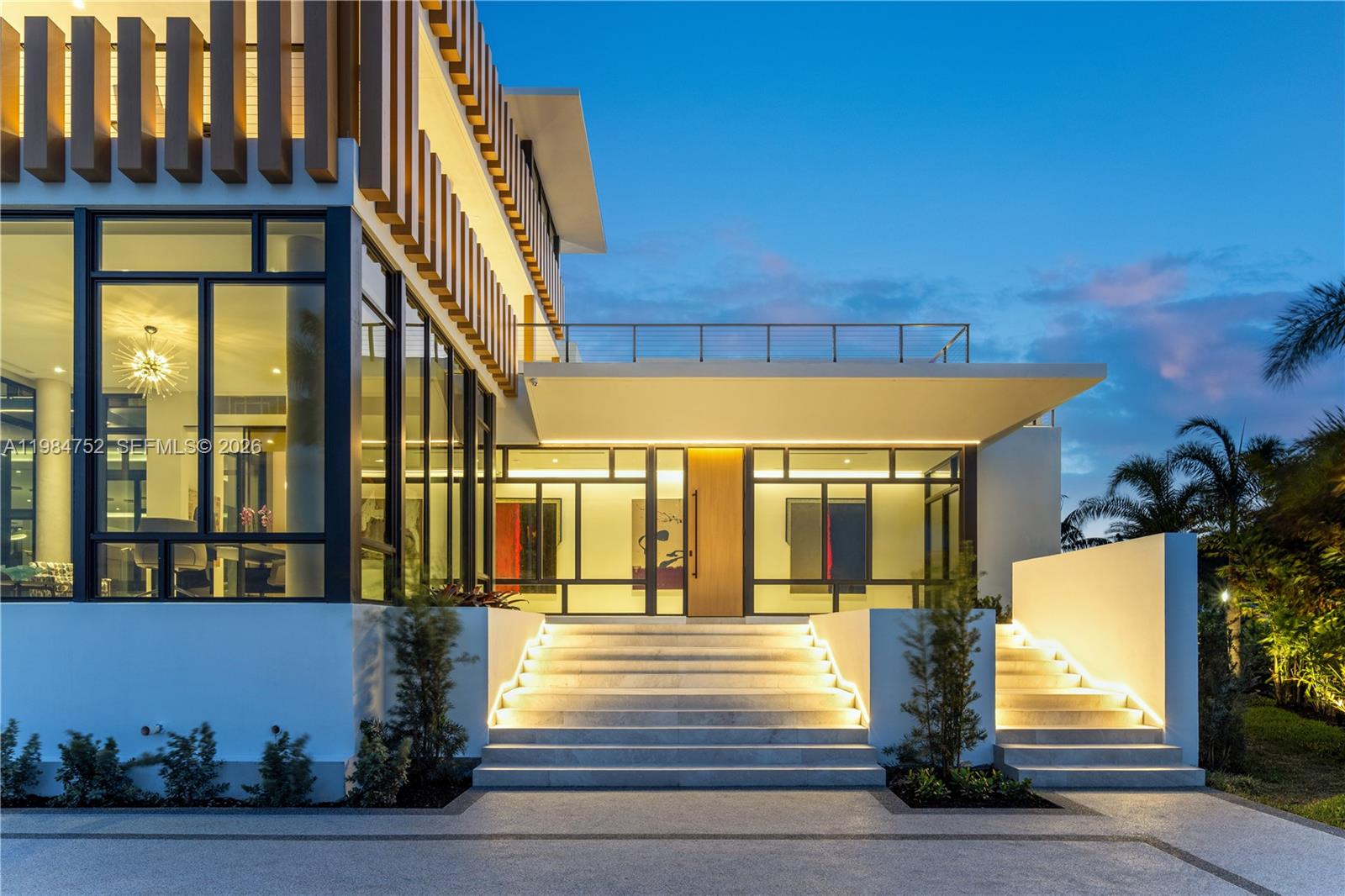 BEACH SHORES - Residential