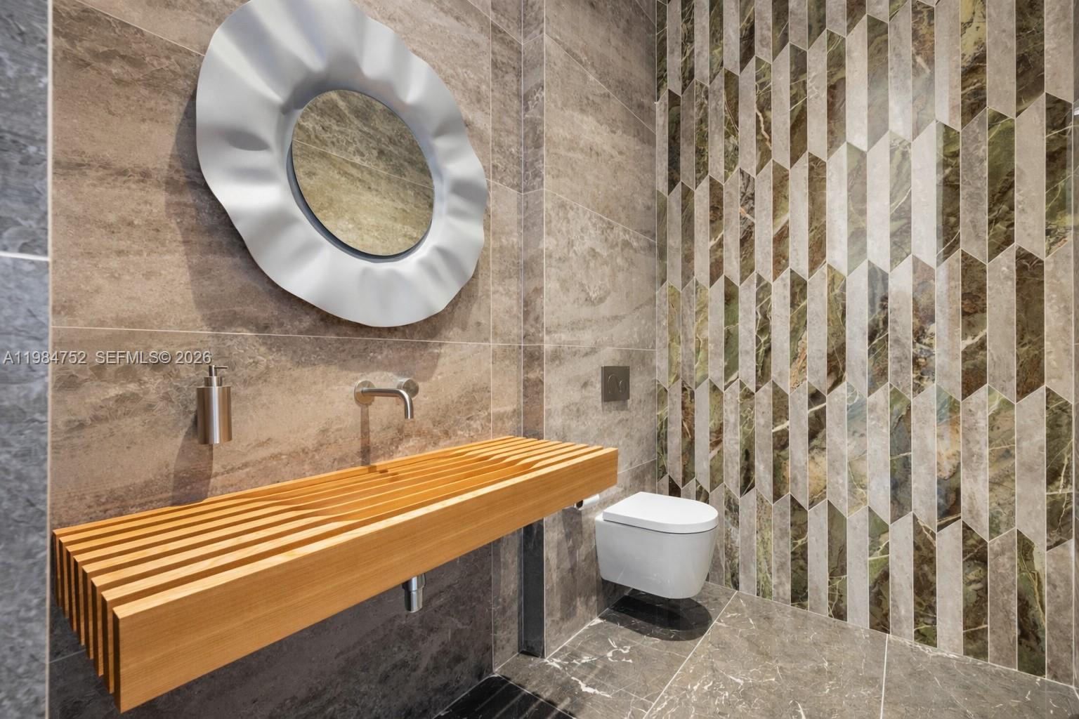 BEACH SHORES - Residential