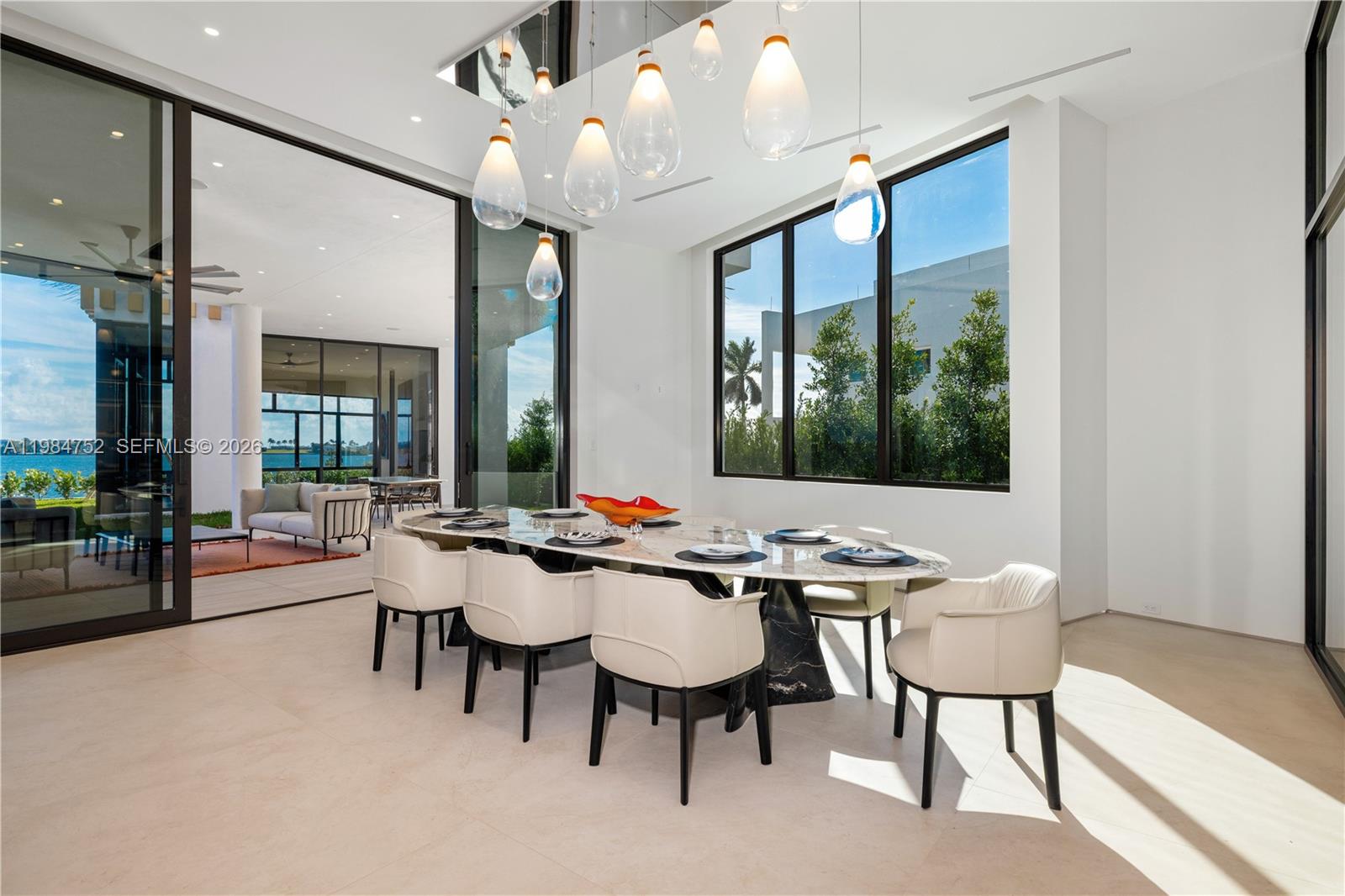 BEACH SHORES - Residential