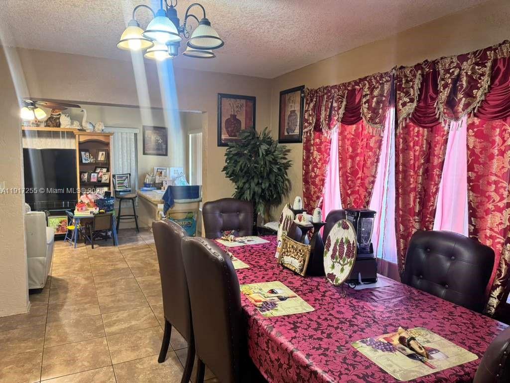 OAKLAND HILLS 4TH SEC - Residential