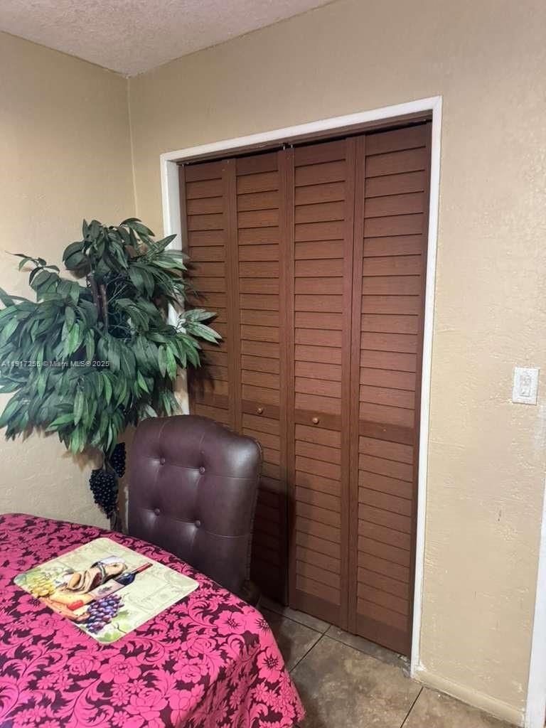 OAKLAND HILLS 4TH SEC - Residential