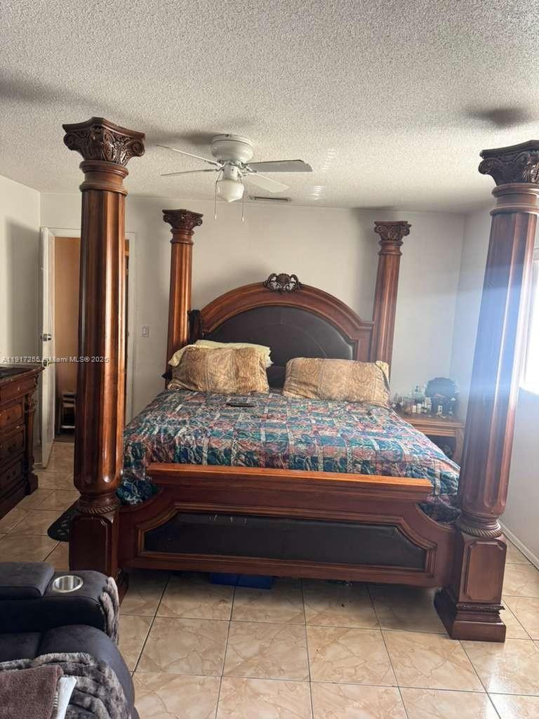 OAKLAND HILLS 4TH SEC - Residential