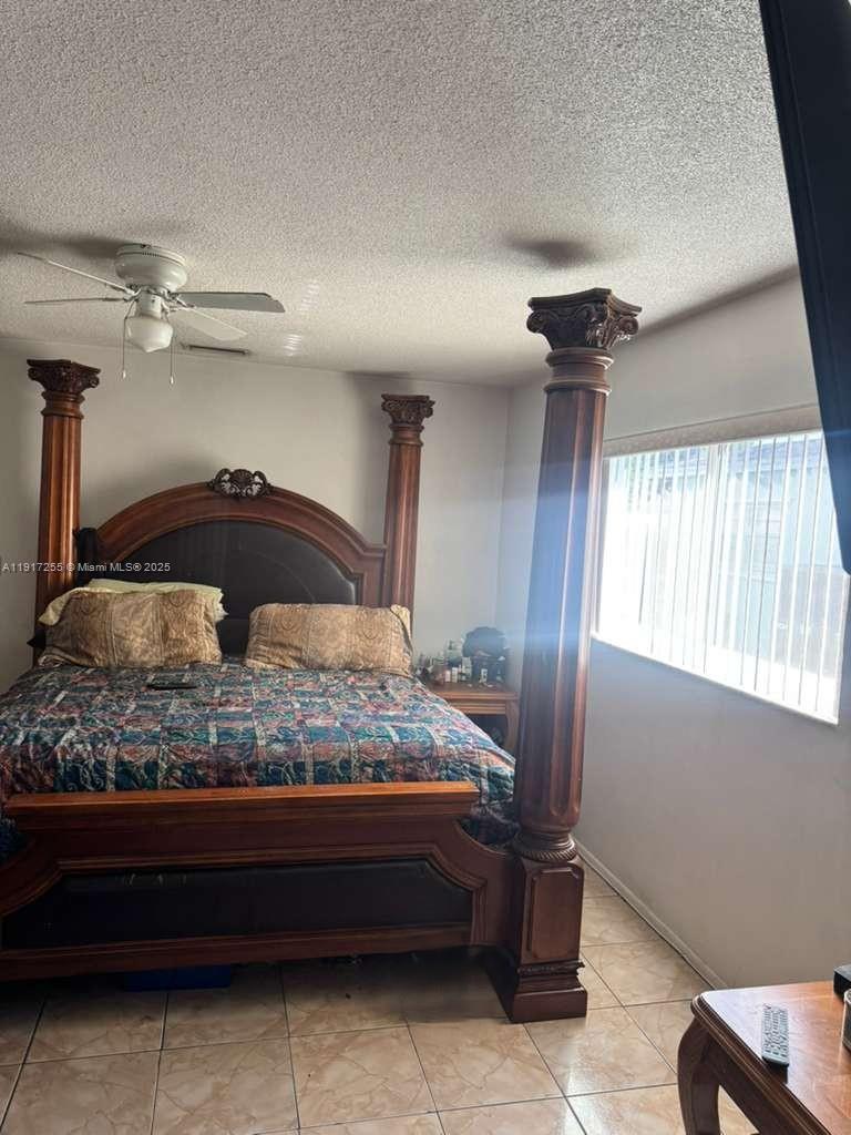 OAKLAND HILLS 4TH SEC - Residential