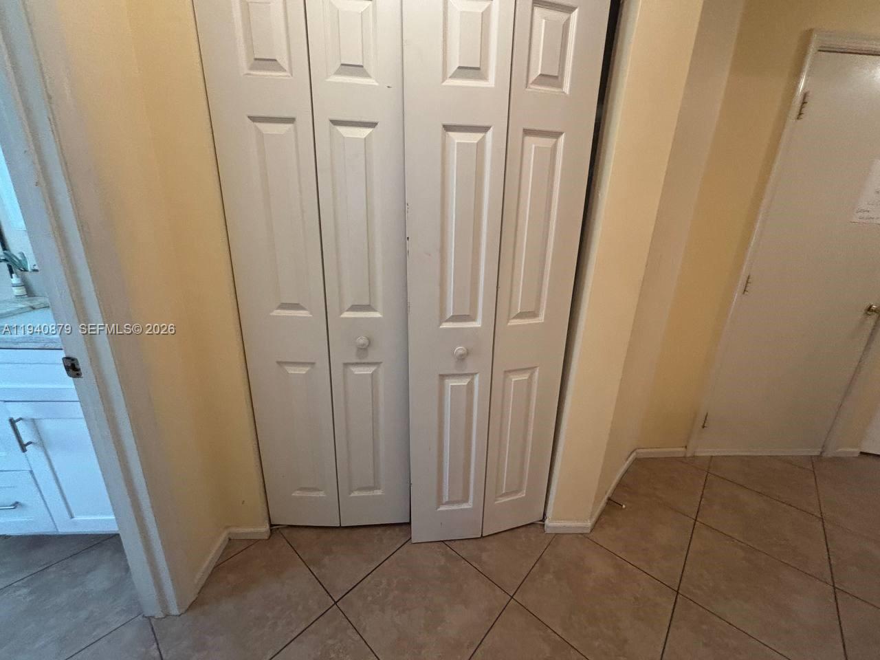 HOLIDAY SPRINGS VILLAGE - Residential