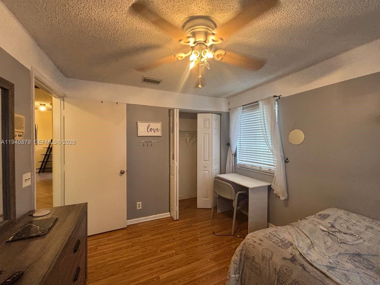 7390 S Pinewalk Dr S