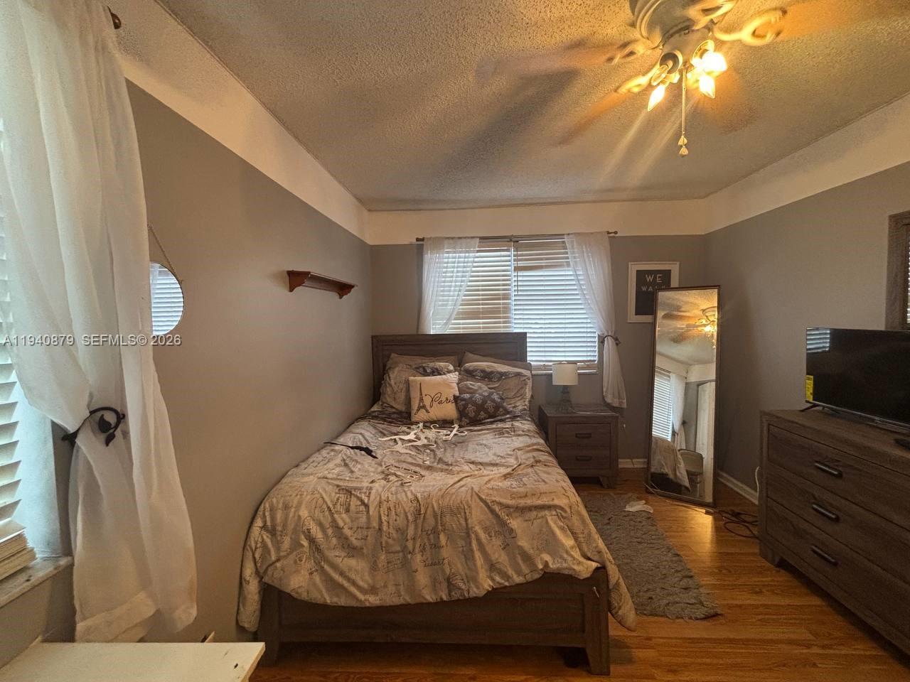 7390 S Pinewalk Dr S