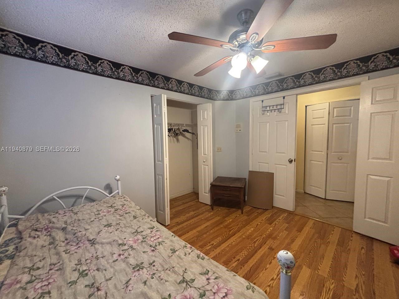 HOLIDAY SPRINGS VILLAGE - Residential