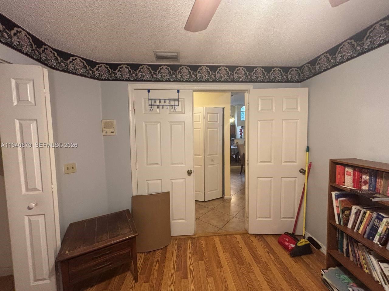 HOLIDAY SPRINGS VILLAGE - Residential