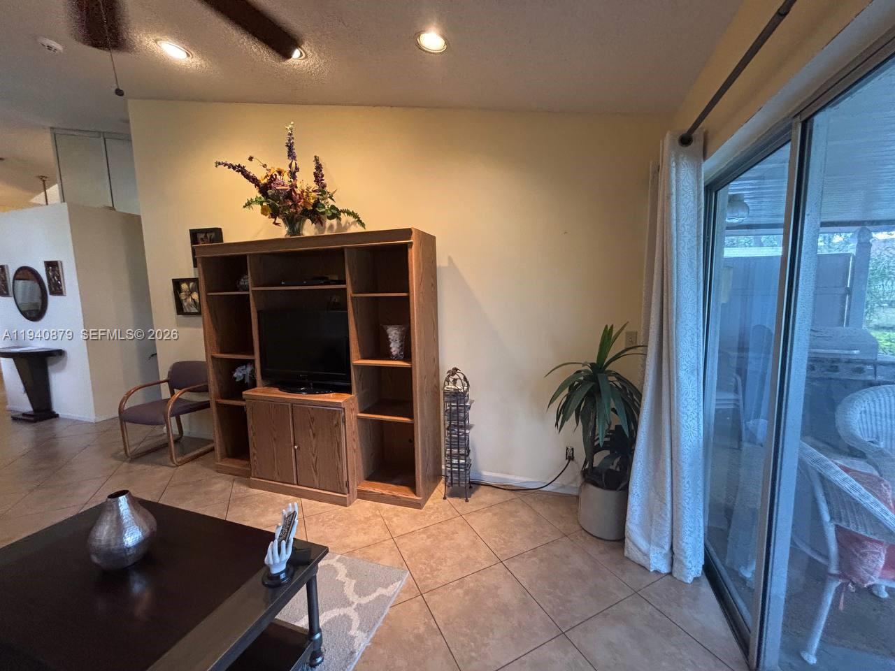 HOLIDAY SPRINGS VILLAGE - Residential