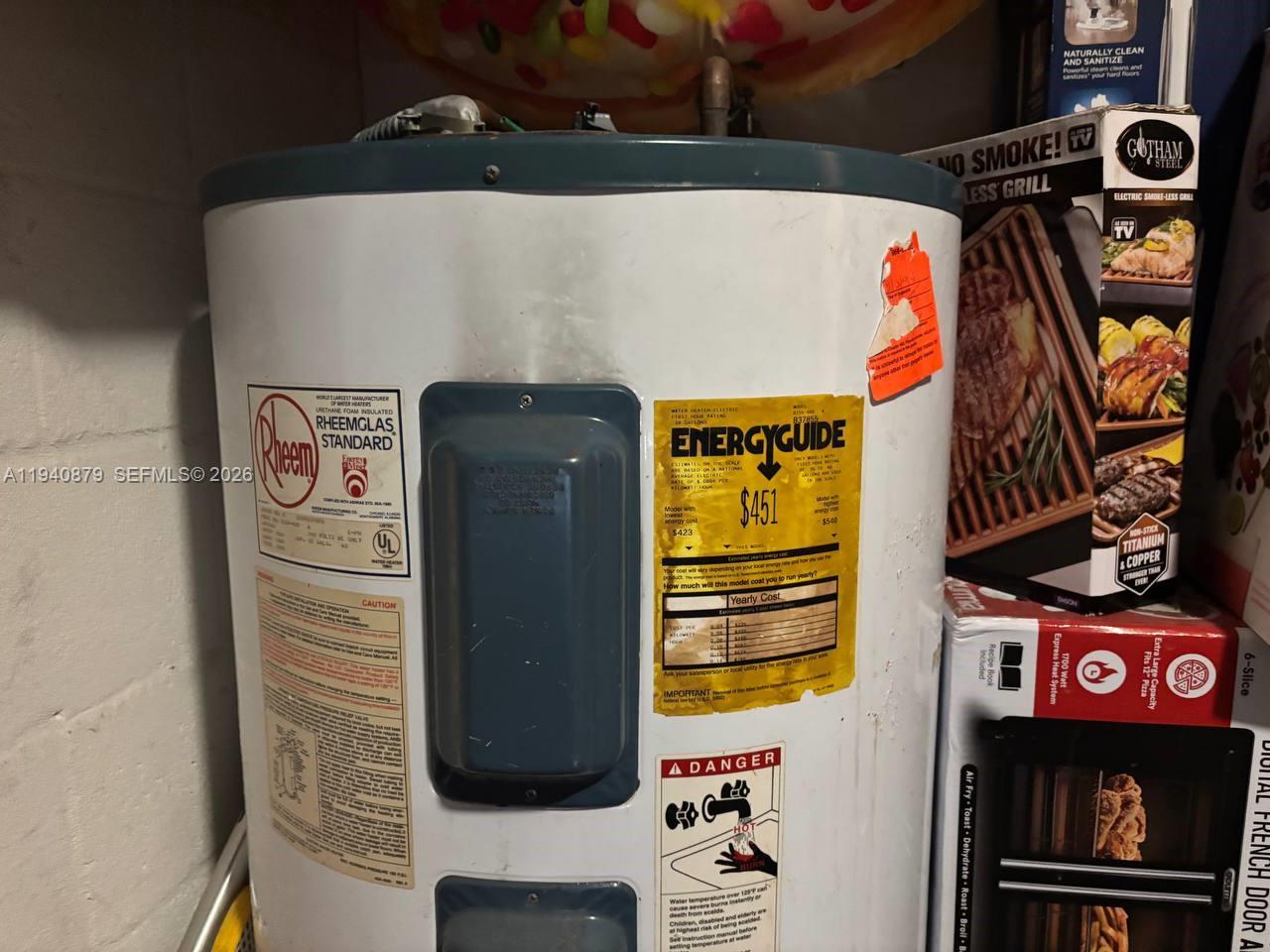 HOLIDAY SPRINGS VILLAGE - Residential