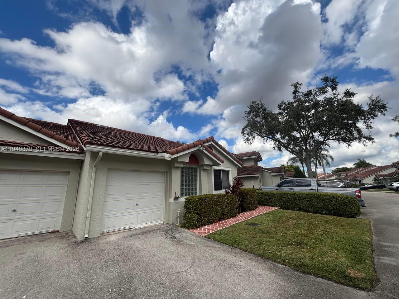 7390 S Pinewalk Dr S