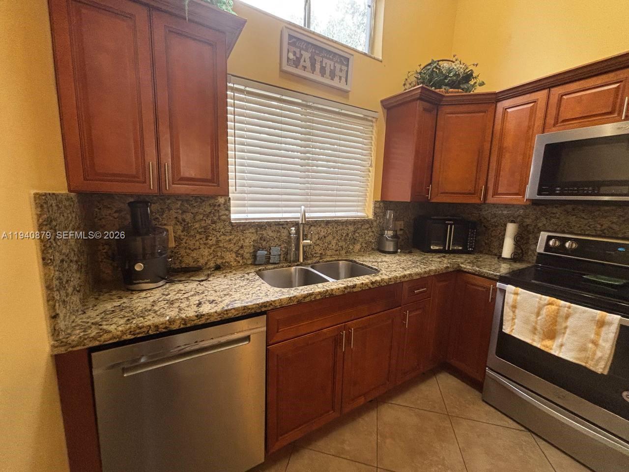 HOLIDAY SPRINGS VILLAGE - Residential