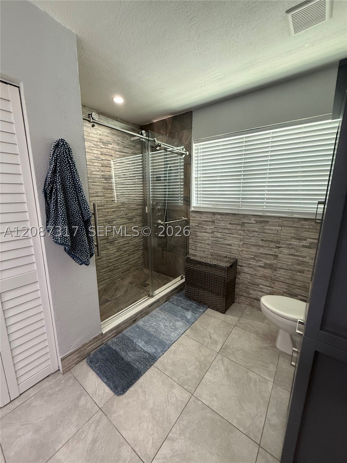 6821 W 2nd Ct, Hialeah, FL, 33014/$485,000 2 6821 W 2nd Ct