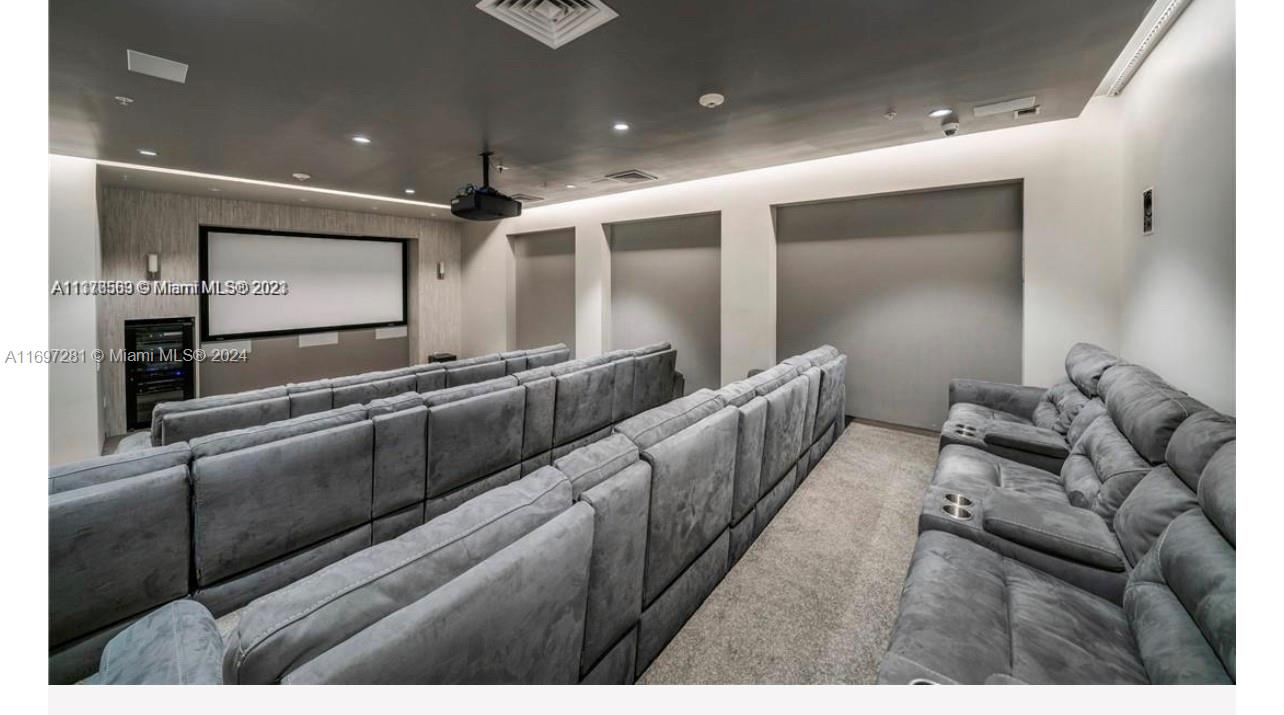 10275 Collins Ave 307