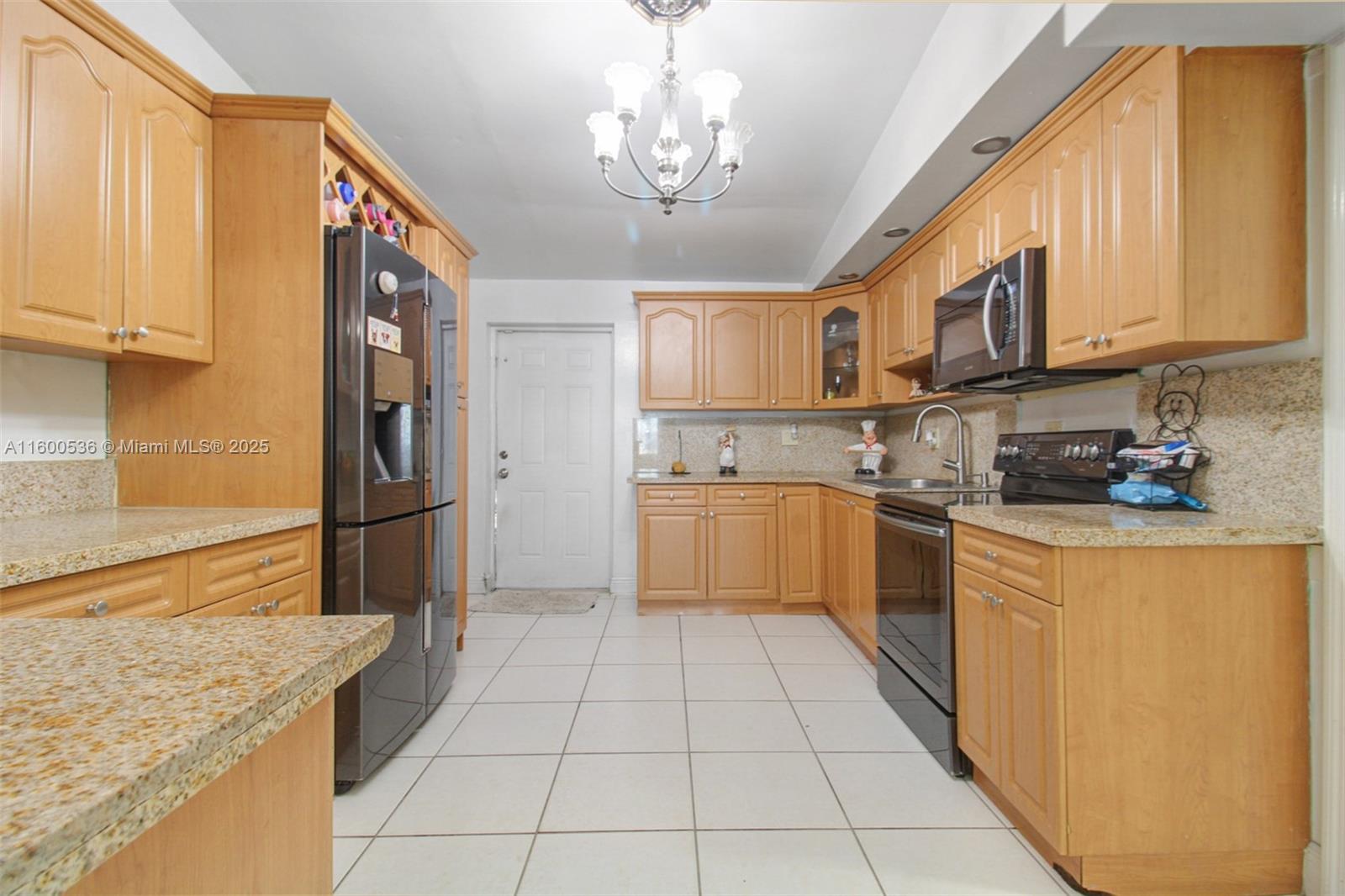 Property for Sale at 961 E 18th St, Hialeah, Miami-Dade County, Florida - Bedrooms: 5 
Bathrooms: 3  - $650,000