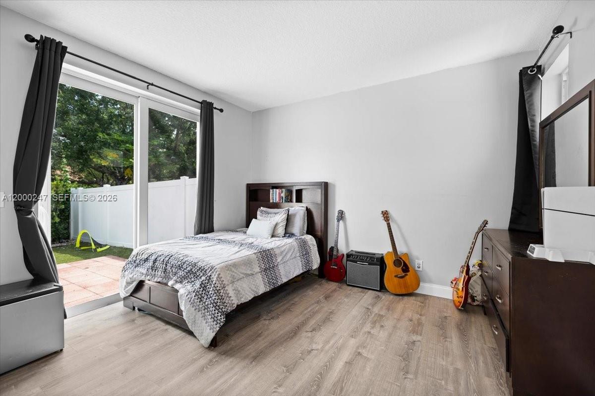 REGENCY - Residential Lease