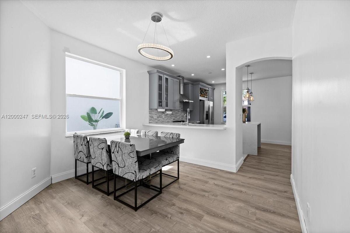 REGENCY - Residential Lease