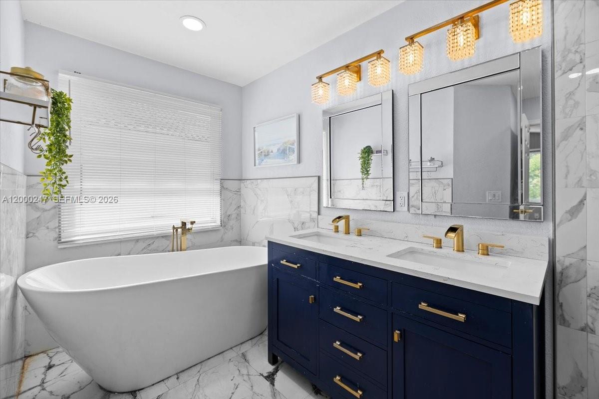 REGENCY - Residential Lease