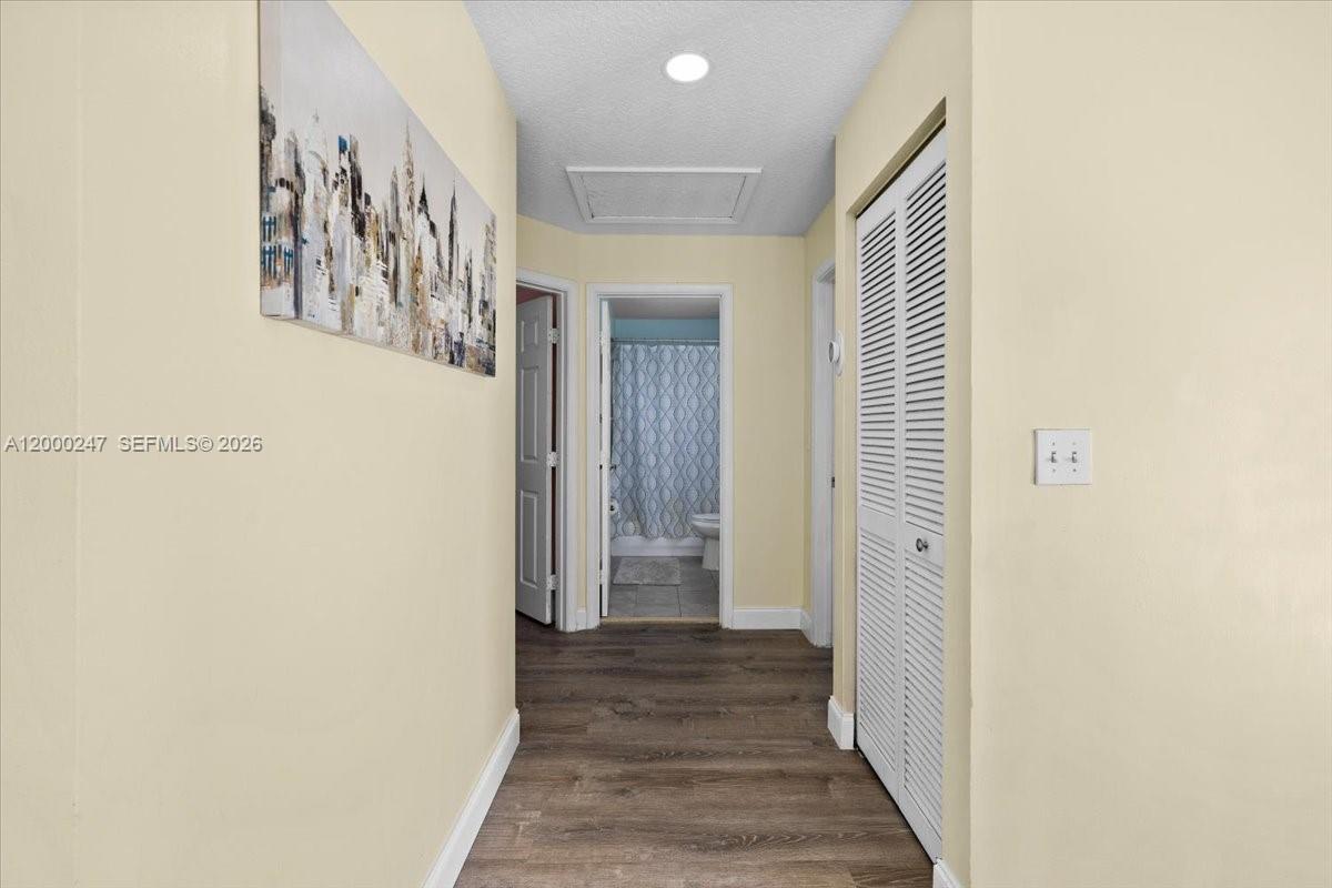 REGENCY - Residential Lease