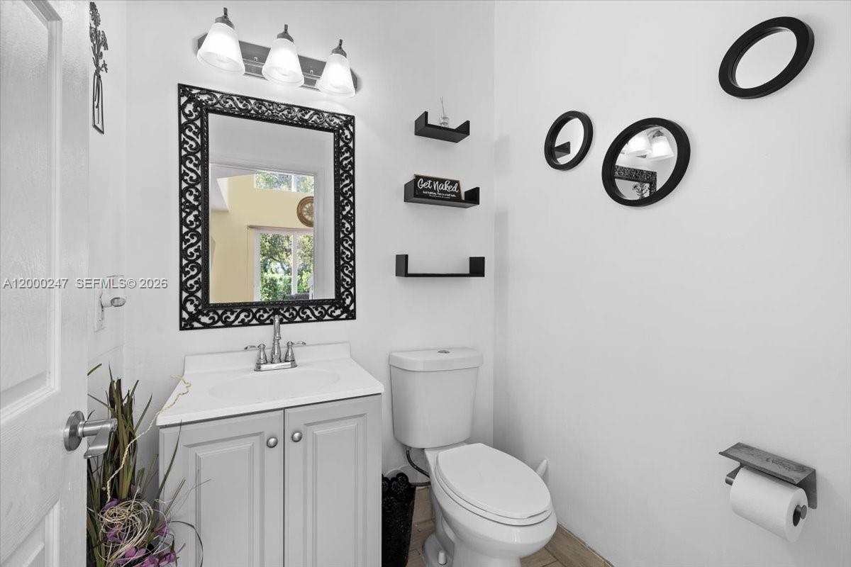 REGENCY - Residential Lease