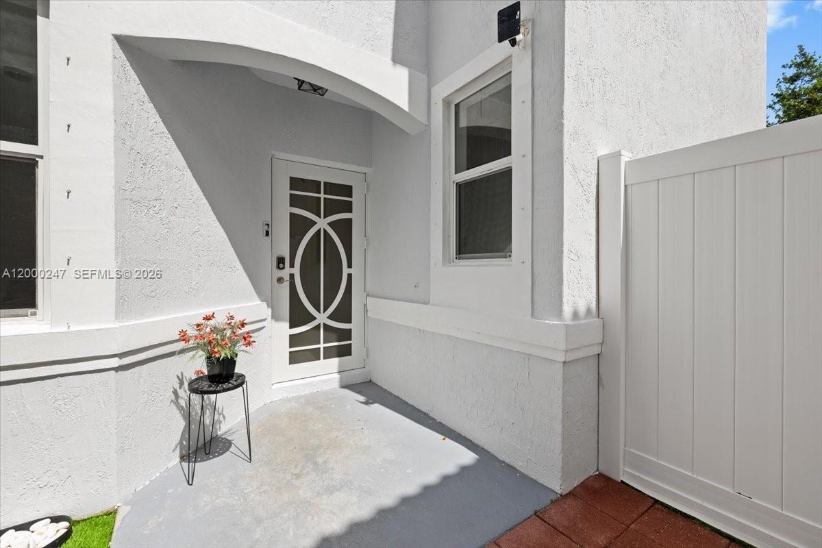 REGENCY - Residential Lease