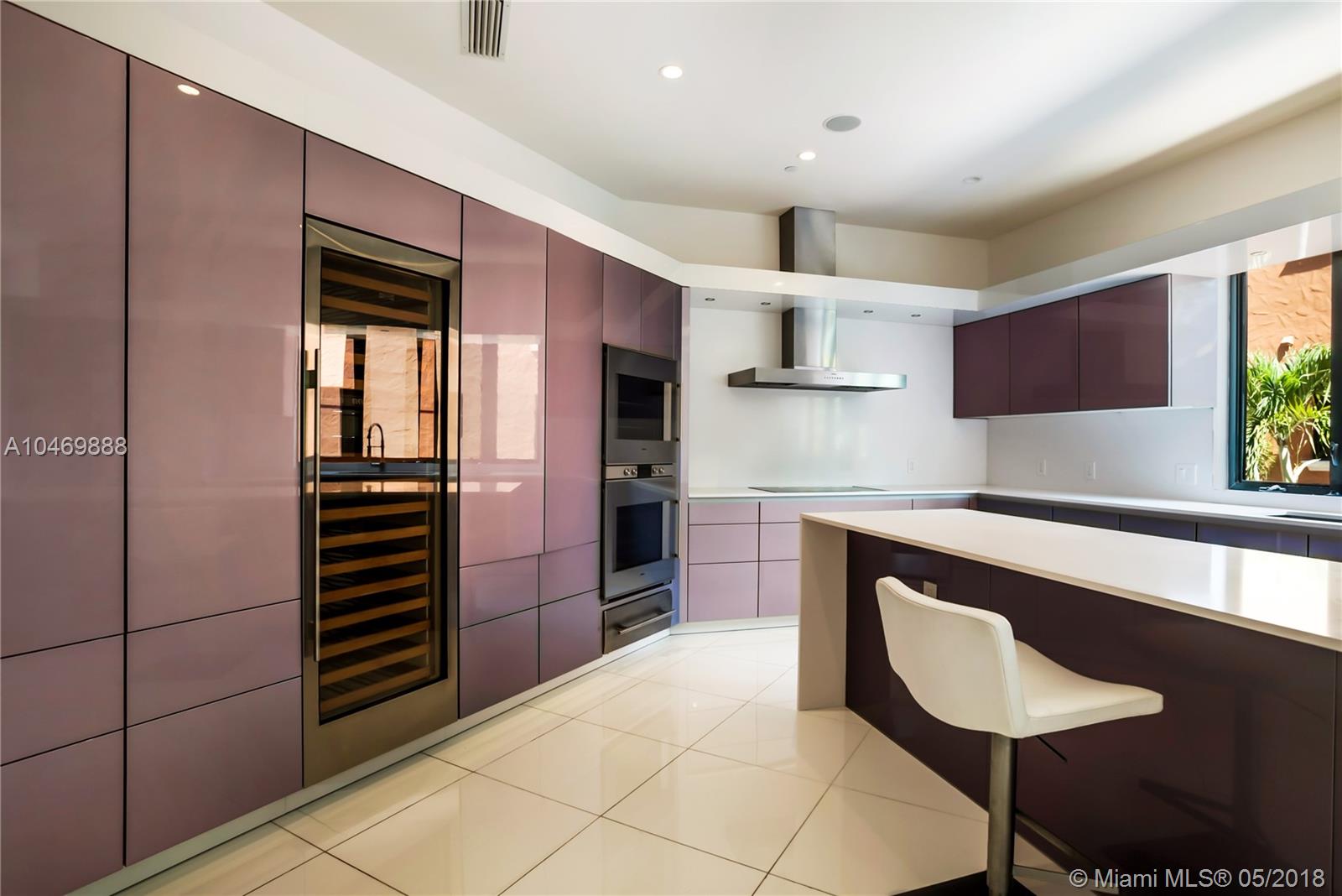 CLOISTERS ON THE BAY COND - Residential