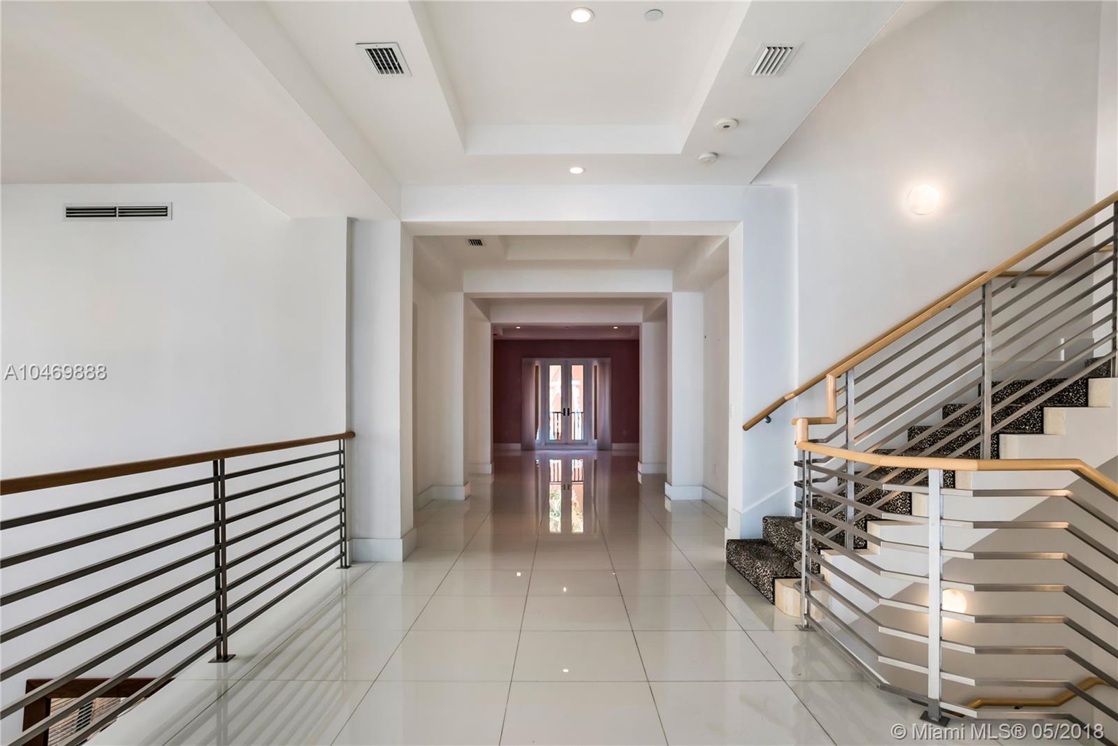 CLOISTERS ON THE BAY COND - Residential