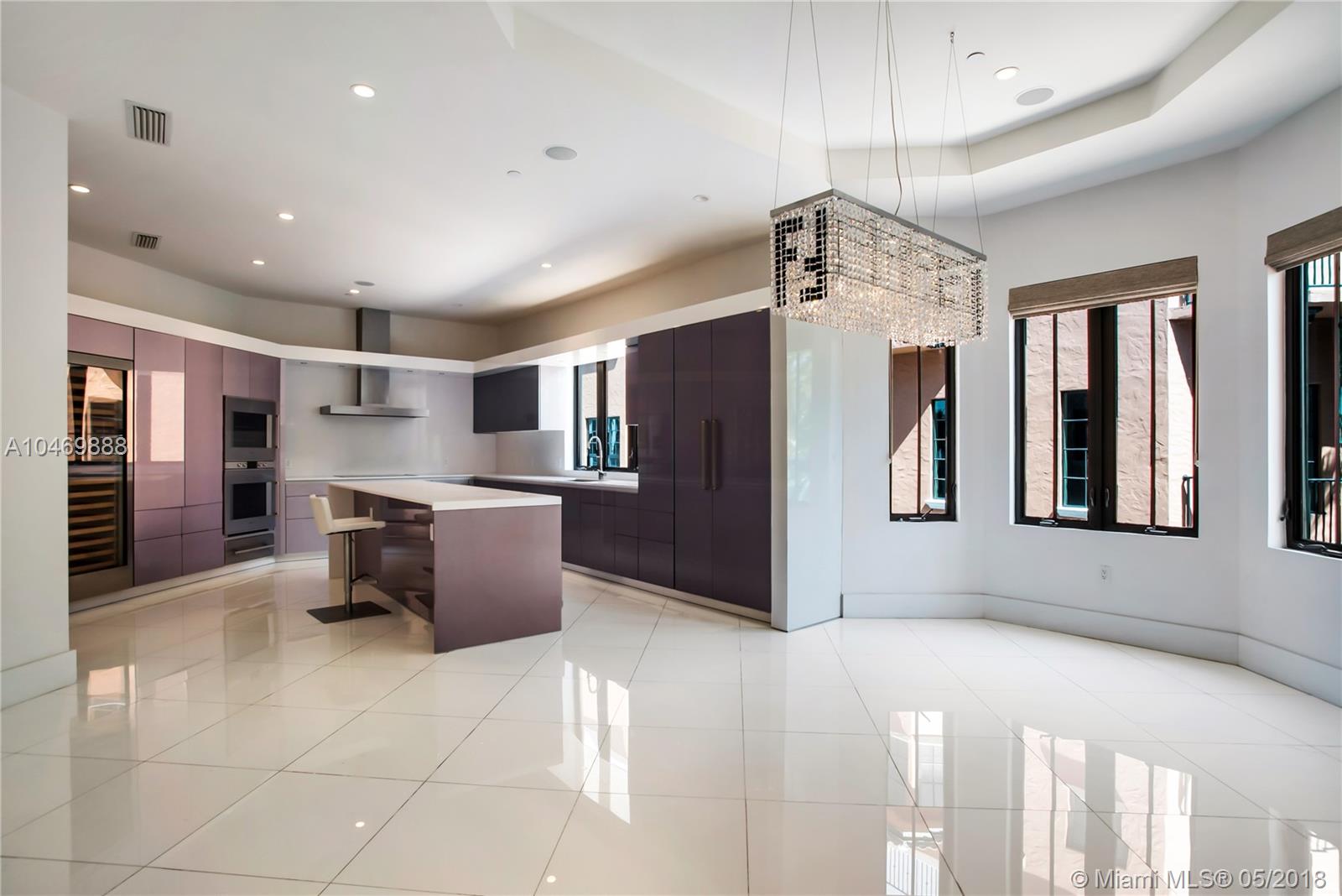 CLOISTERS ON THE BAY COND - Residential