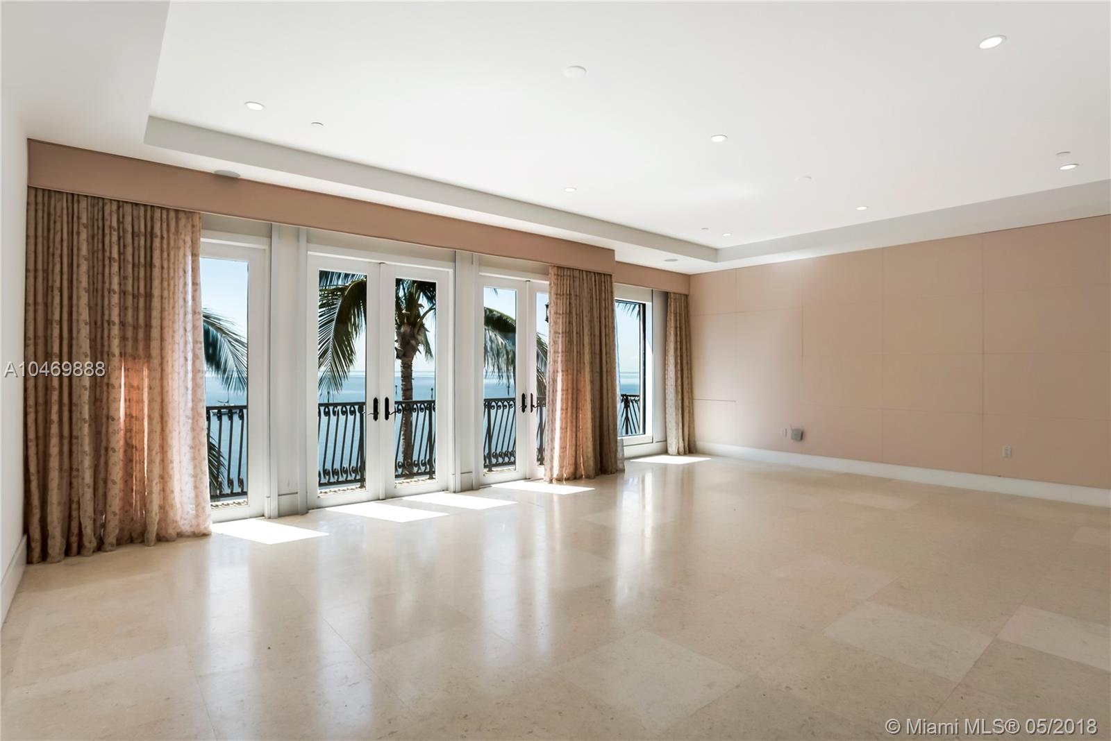 CLOISTERS ON THE BAY COND - Residential