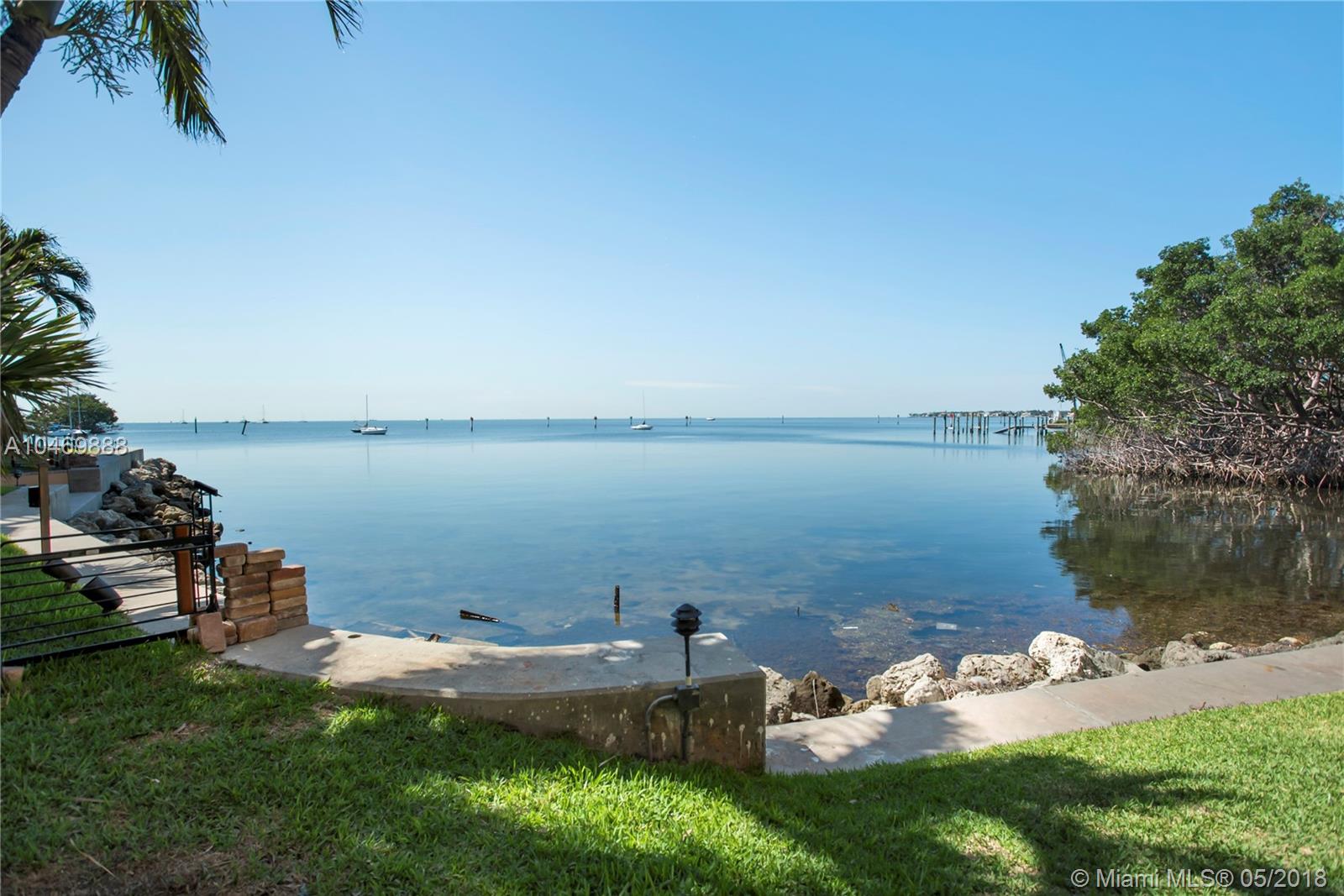 CLOISTERS ON THE BAY COND - Residential