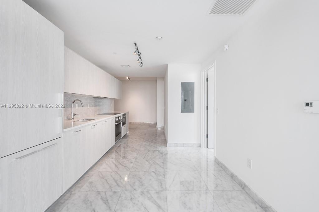 PARAISO BAYVIEWS CONDO - Residential