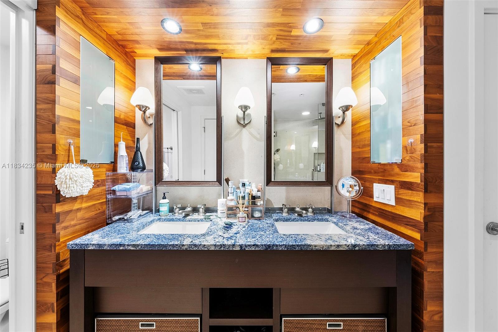NORTH CARILLON BEACH COND - Residential